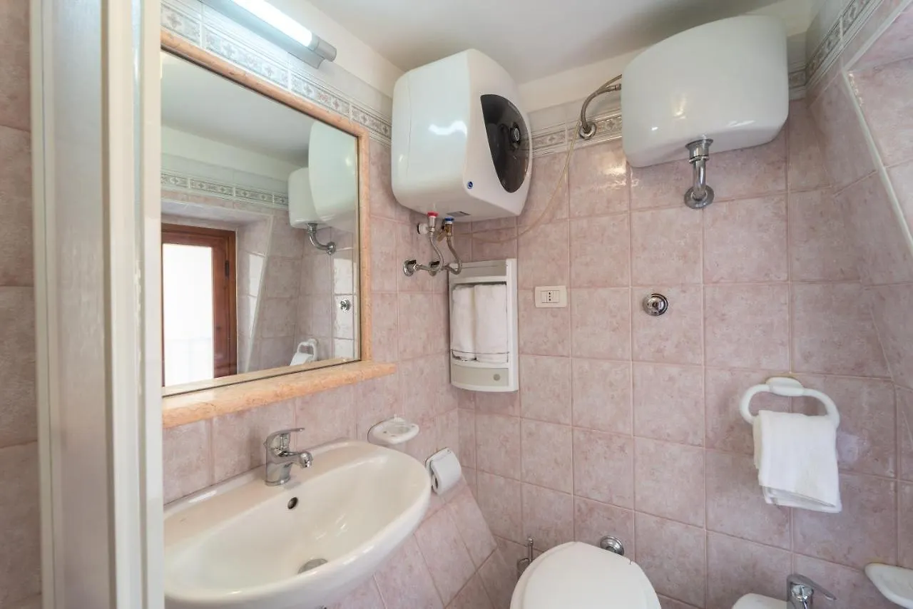Pepigall Apartments ألغيرو 0*,